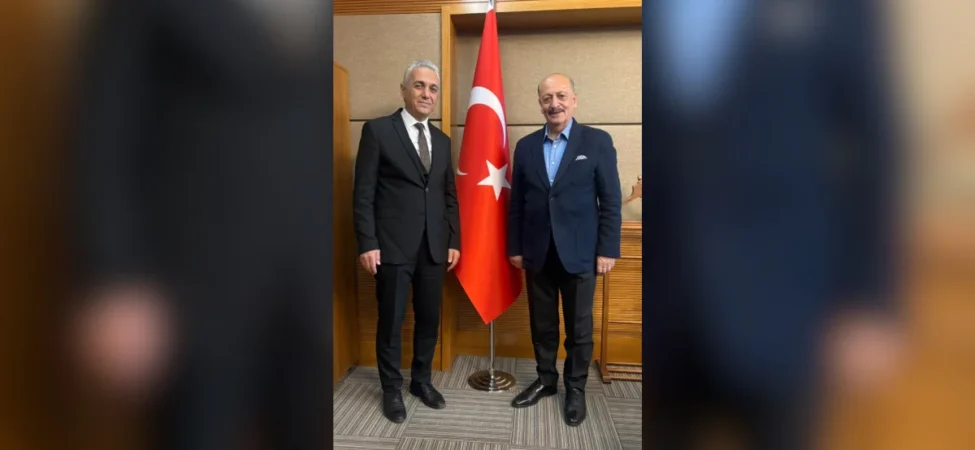 hekimsen-genel-baskani-uzm-dr-adil-kurbandan-prof-dr-vedat-bilgine-taziye-ziyareti-106ac6b2e7da2f0.webp.webp