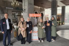karsta-acik-kapi-vatandaslarla-bulustu-106acad03f27e23.webp.webp