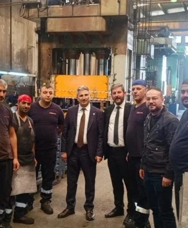 ozcelik-is-yonetiminden-izmir-ve-manisadaki-iscilere-ziyaret-106ae1f02a542f9.webp.webp