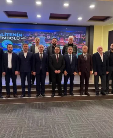 rize-ticaret-borsasinda-yeni-donem-cayda-kalite-seferberligi-ve-yeni-projeler-106ac3b35473d2c.webp.webp